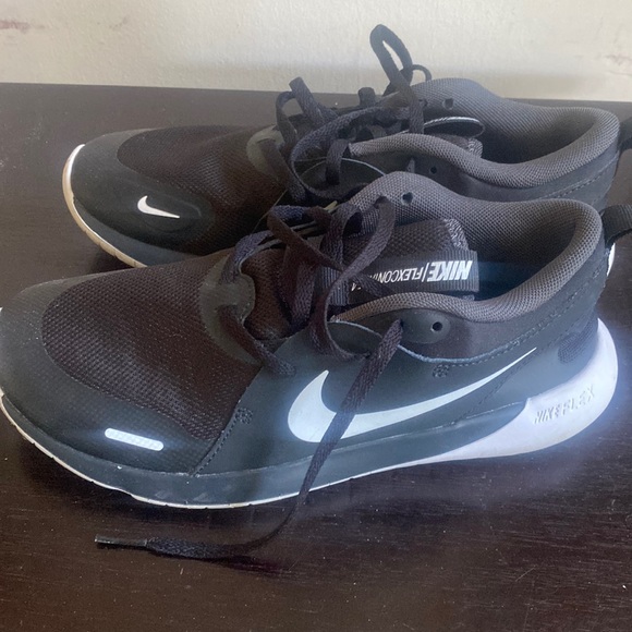 Nike Other - Kids sz 7Y Nike flex connect 4 Sneakers